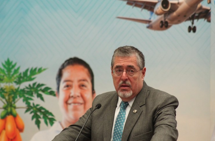 Gobierno no contempla compartir discusión para la designación de magistrados a la CC por Arévalo.