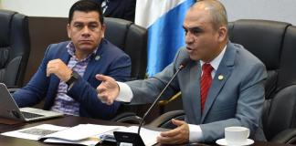 El viceministro de Gobernación, William Cameros, acude a citación del diputado José Chic por avances para el bloqueo de tecnología en las cárceles. Foto: La Hora / José Orozco