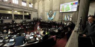 Los diputados, entre ellos, el oficialismo lograron consensos para la distribución de las comisiones para 2026. Foto: La Hora / José Orozco