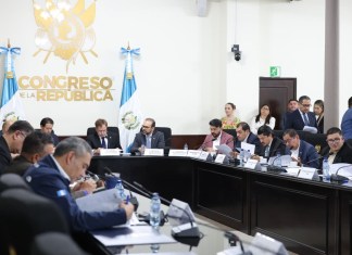 La junta directiva del Congreso conformó ternas para revisar los expedientes a magistrados de la Corte de Constitucionalidad. Foto: Organismo Legislativo