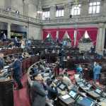 Los diputados aprueban en primer debate la unificación de las iniciativas de ley del sistema portuario. Foto: La Hora