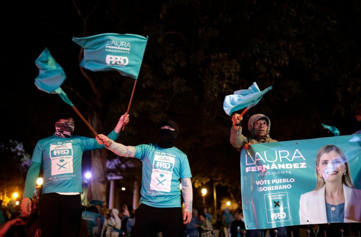 Oficialismo lidera las elecciones de Costa Rica con el 53% de votos, escrutado el 31% de las mesas.