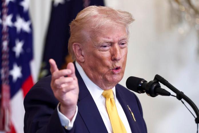 Trump evalúa posibles ataques a Irán, según CBS La Casa Blanca resaltó la inteligencia de Estados Unidos para eliminar a Mencho, líder del Cartel Jalisco Nueva Generación. Foto La Hora: EFE/EPA/JIM LO SCALZO / POOL