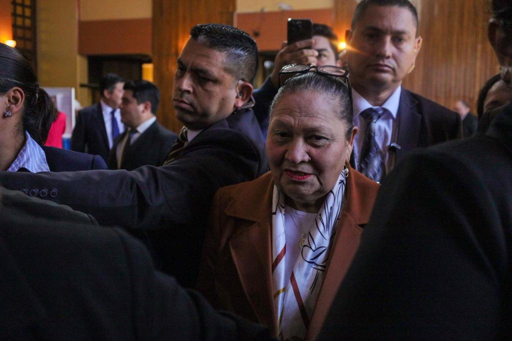 La Fiscal General, Consuelo Porras, evitó hablar sobre la denuncia de la IVE. Foto La Hora: Daniel Ramírez 