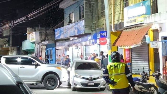 El ataque armado contra el jefe de la PMT de San Miguel Petapa ocurrió la noche del lunes 9 de febrero. Foto La Hora: Dsvrge Villa Canales