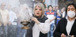 La feligresía católica acude a las distintas iglesias para participar en la misa del Miércoles de Ceniza y comenzar su tiempo de penitencia. Foto La Hora: Parroquia La Merced-Guatemala