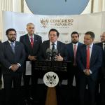 La comisión de Energía y Minas explica la iniciativa de ley de infraestructura urgente para el transporte de energía. Foto: La Hora / José Orozco