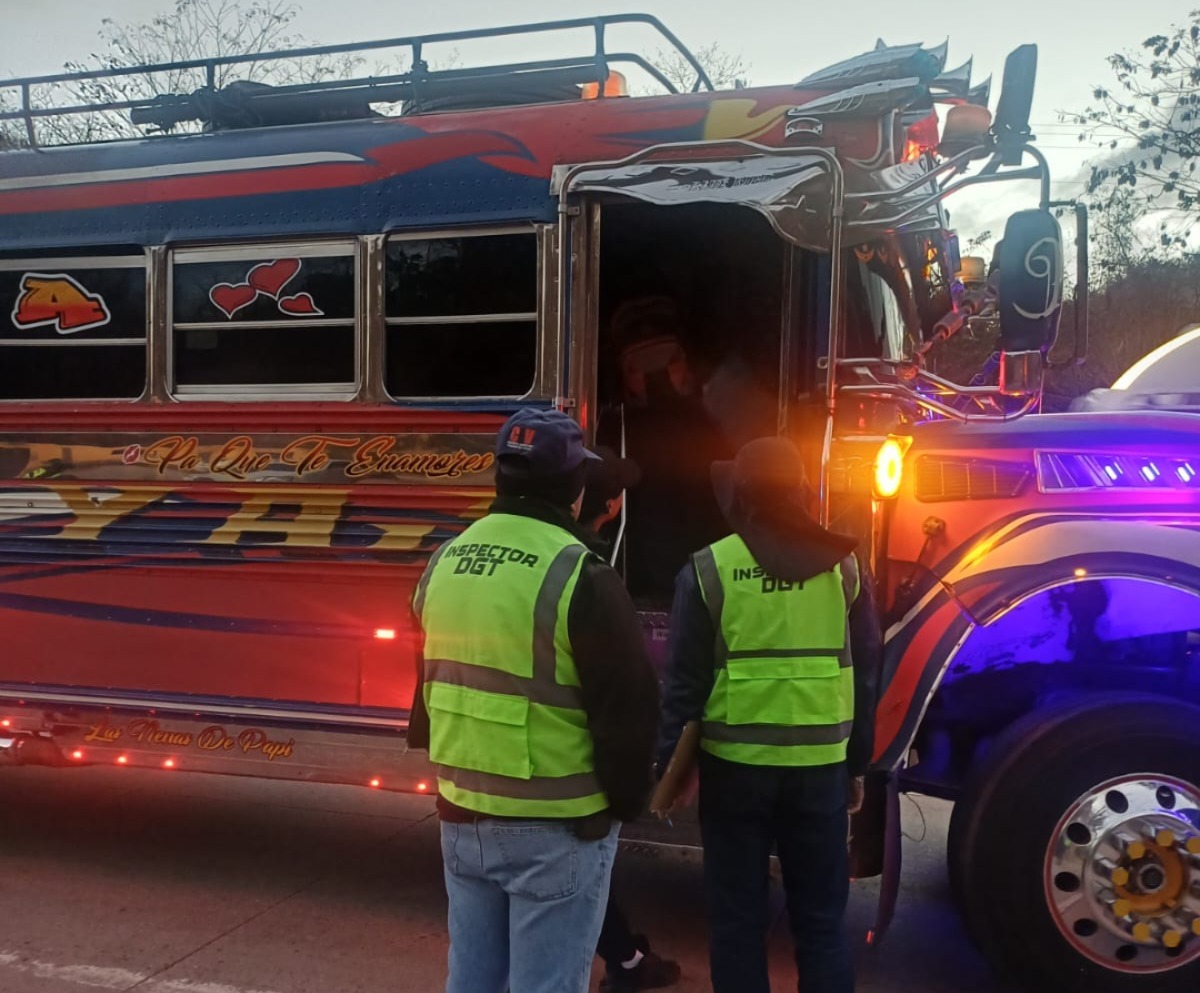 La Dirección General de Transportes solo tiene 11 inspectores para la verificación de buses extraurbanos y transporte pesado.