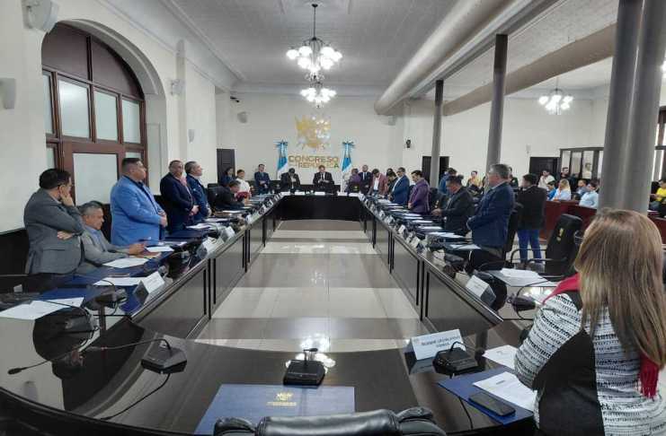 La junta directiva del Congreso, a cargo de Luis Contreras, entevistará a los 20 candidatos a magistrados del TSE. Foto: La Hora / José Orozco