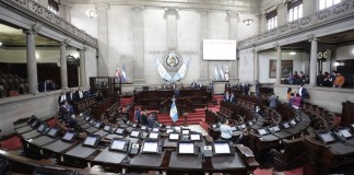 Varios diputados se excusaron de la sesión de este 12 de febrero, por lo que se detuvo la interpelación al ministro de Desarrollo Social. Foto: Congreso de la República