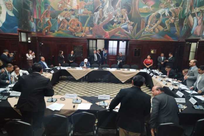 Los jefes de bloque aprobaron las agendas de las plenarias de la presente semana. Foto: La Hora