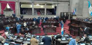 Los diputados elegirán a los magistrados al TSE y a la CC. Algunos candidatos son cuestionados, tanto local e internacionalmente. Foto: La Hora / José Orozco