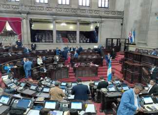 Los diputados elegirán a los magistrados al TSE y a la CC. Algunos candidatos son cuestionados, tanto local e internacionalmente. Foto: La Hora / José Orozco