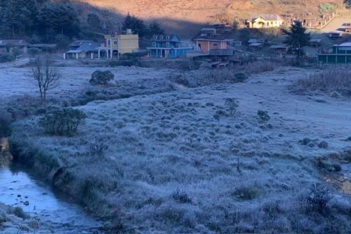 _occidente del pais amanece cubierto de escarcha por las heladas Escarcha registrada en Huehuetenango. Foto La Hora: Clima Guatemala