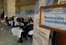 La Comisión de Postulación para elegir candidatos a Fiscal General y Jefe del Ministerio Público inició la recepción de papelería de los aspirantes. Foto La Hora: Daniel Ramírez