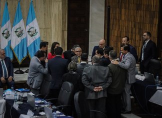 Diferentes reacciones ha generado la decisión de la comisión de postulación de apartar a abogados representantes de personas vinculadas al crimen organizado. Foto La Hora: Daniel Ramírez