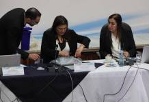 La Comisión de Postulación comenzó con la revisión de expedientes para constatar que los aspirantes cumplieron con los documentos requeridos. Foto La Hora: Daniel Ramírez