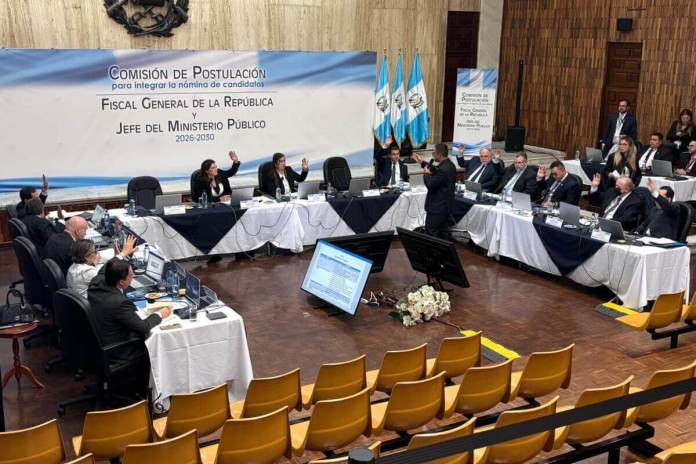 La Comisión de Postulación aprobó modificar el cronograma y adelantó la fecha para formación de nómina de candidatos a fiscal general. Foto La Hora: Daniel Ramírez
