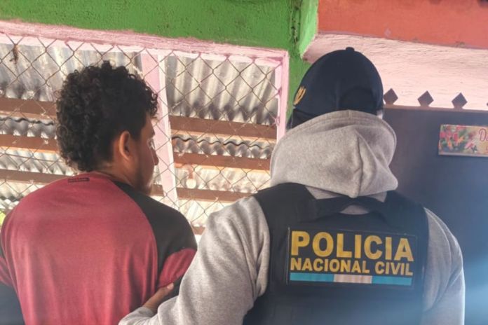 Salvadoreño con perfil criminal que se ocultaba en Guatemala. Foto La Hora: PNC