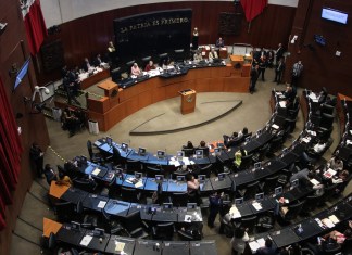El Senado mexicano aprobó este miércoles por unanimidad y en lo general la reforma que reduce de manera gradual la jornada laboral semanal.