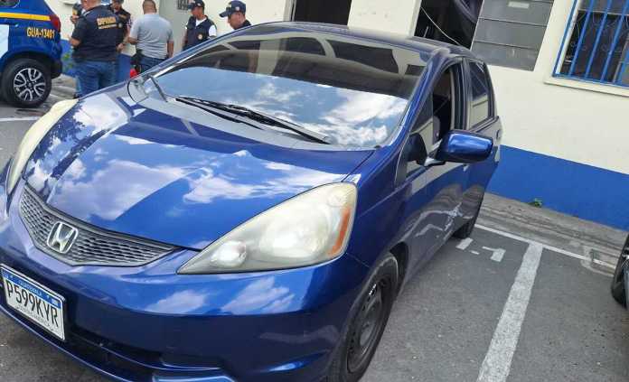 Taxista pirata fue capturado tras disparar contra agentes de la PNC en zona 5. Foto: PNC