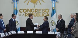 La Postuladora del TSE entregó la nómina de candidatos al Congreso. Foto La Hora: José Orozco