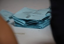 La Corte de Constitucionalidad se dispone a resolver los recursos que pueden aclarar la participación de las ciencias afines en las elecciones del CANG. Foto La Hora: Daniel Ramírez