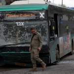 Daños causados por un misil de Hezbollah en ataques contra Israel en la ciudad Kiryat Shmona. Foto La Hora: EFE