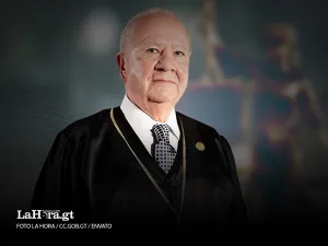 Los 100 diputados que votaron a favor de Roberto Molina Barreto como magistrado titular de la CC