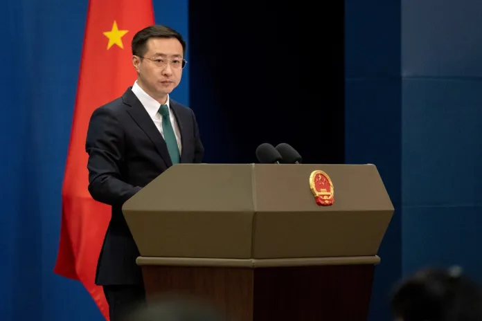 China dice que mantiene la comunicación con EE.UU. de cara a la