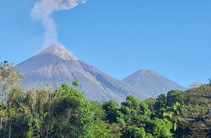 Actividad y retumbos registrados del volcán de Fuego. Foto La Hora: Conred