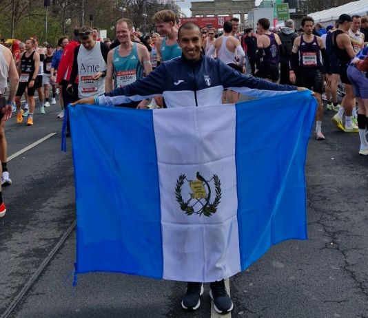 El atleta finalizó en la posición 17 de la clasificación general y tercero en su categoría. Foto La Hora: Alberto González/FB