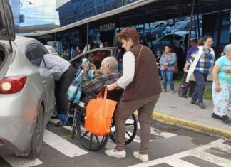 PDH alerta de saturación y deficiencias en el centro de atención para pensionados del IGSS. Foto La Hora: IGSS.