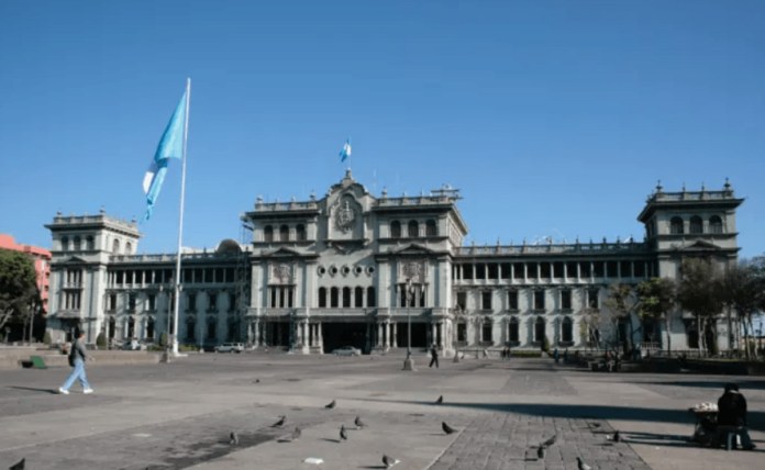 El Gobierno de Guatemala concedió al sector público permiso laboral con goce de salario el miércoles 1 de abril por el asueto de Semana Santa.