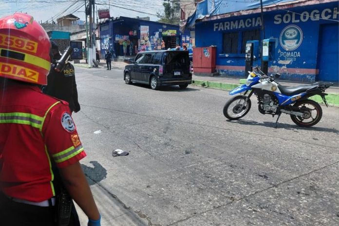 Ataque armado registrado en el bulevar La Brigada, zona 7 de Mixco. Foto La Hora: CBM