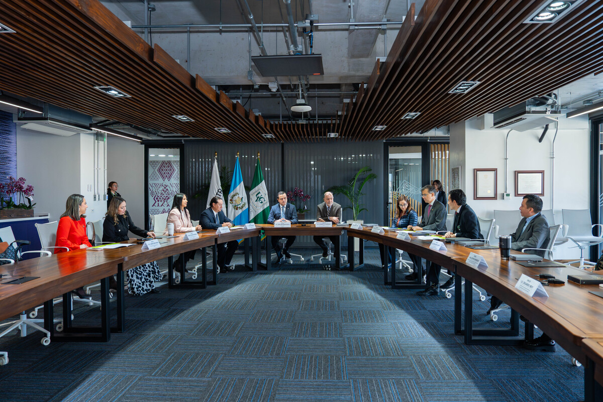 El convenio firmado des para impulsar innovación y desarrollo de talento. Foto: Cortesía Bantrab.