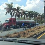 En el accidente hay involucrados varios vehículos de transporte de carga, un picop, un motoristas, entre otros. Foto La Hora: Bomberos Alerta-3GT