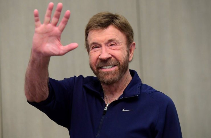El actor estadounidense Chuck Norris murió a los 86 años luego de ser hospitalizado de emergencia en Hawái.