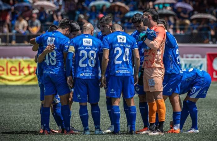 Cobán Imperial retomó el liderato del Torneo Clausura 2026 tras su victoria como local ante Comunicaciones.
