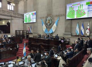 Congreso suspende sesión