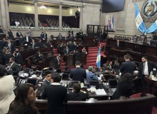 Congreso de la República luego de que pasara en primera lectura la Ley contra el Lavado de Dinero. Foto La Hora: José Orozco