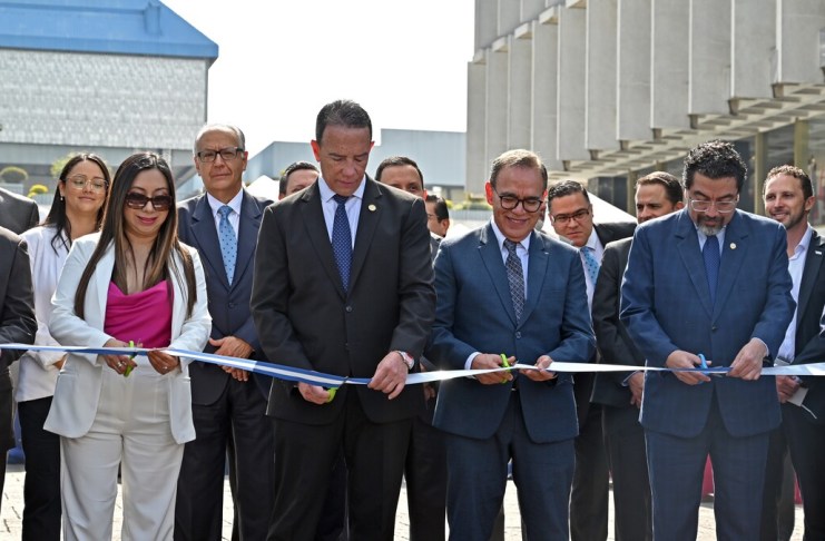 Representantes de Banrural participando en Global Money Week. Foto: Cortesía Banrural