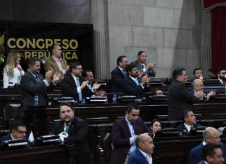 Diputados del Congreso de la Republica celebran la eleccion de magistrados del Tribunal Supremo Electoral. Foto La Hora: José Orozco