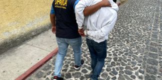 Alias “Discreto” cae tras intento de ataque contra la PNC; recibía órdenes desde prisión. Foto La Hora: PNC.