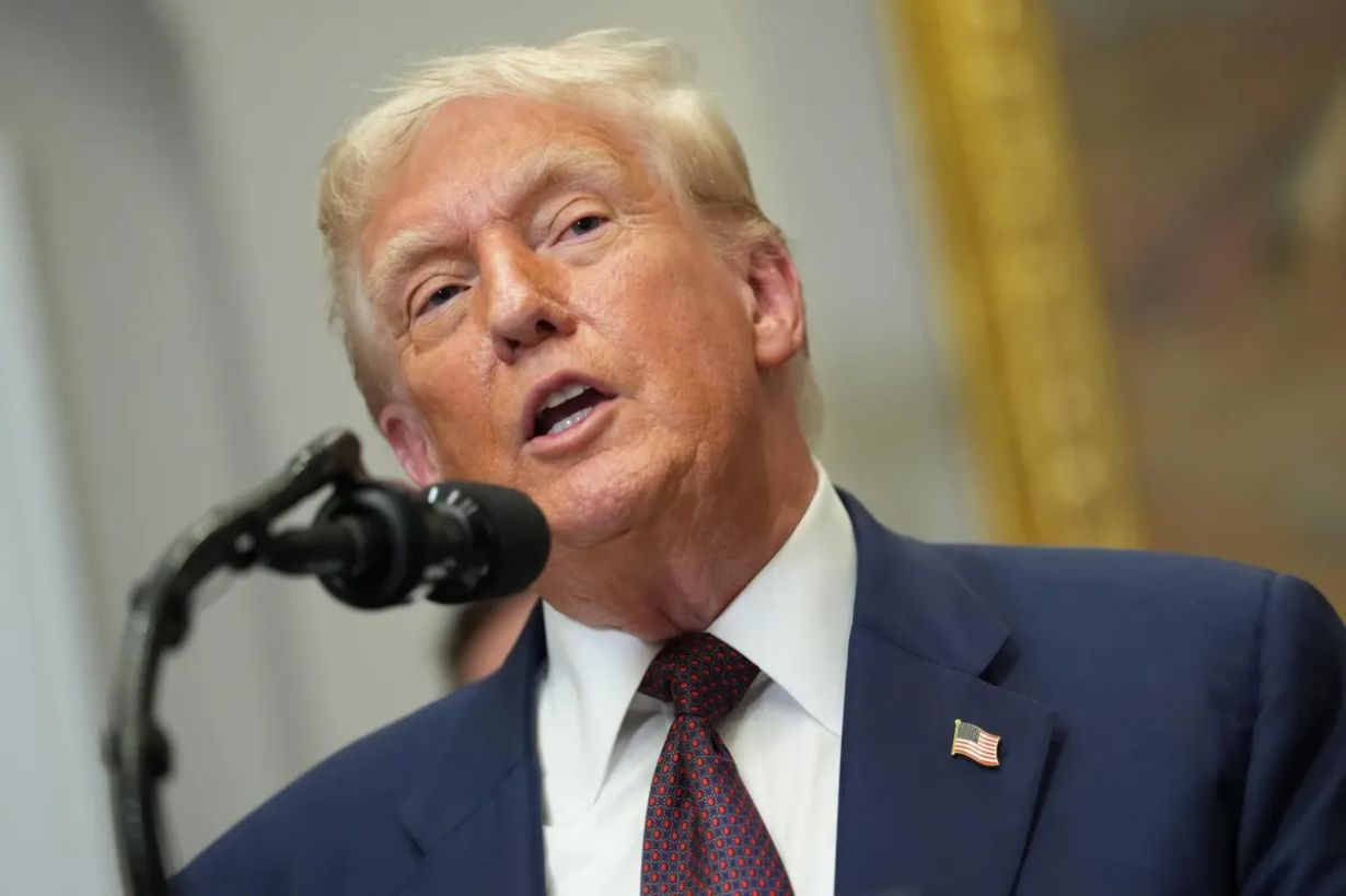 Trump firma una orden ejecutiva para limitar el voto por correo