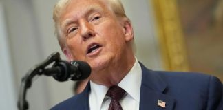 El presidente Donald Trump firmó una orden ejecutiva para limitar el voto por correo en las próximas elecciones de noviembre. Foto La Hora: EFE