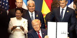 Donald Trump formalizó la creación de una coalición militar junto a presidentes latinoamericanos de derecha para derrotar a los cárteles.