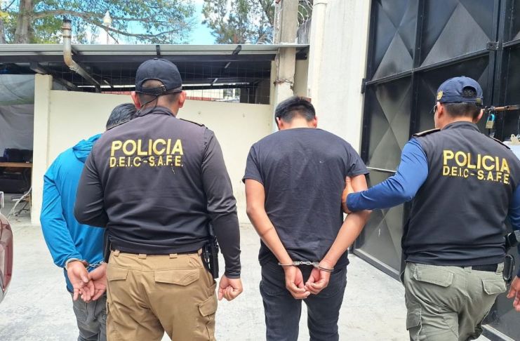 Guatemaltecos deportados, capturados por delitos contra la mujer. Foto La Hora: PNC