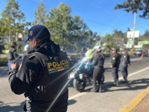 Carreras clandestinas en cercanías de Antigua Guatemala terminan con 54 multas