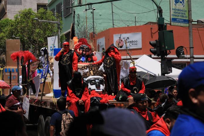 una carroza de la Huelga de Dolores